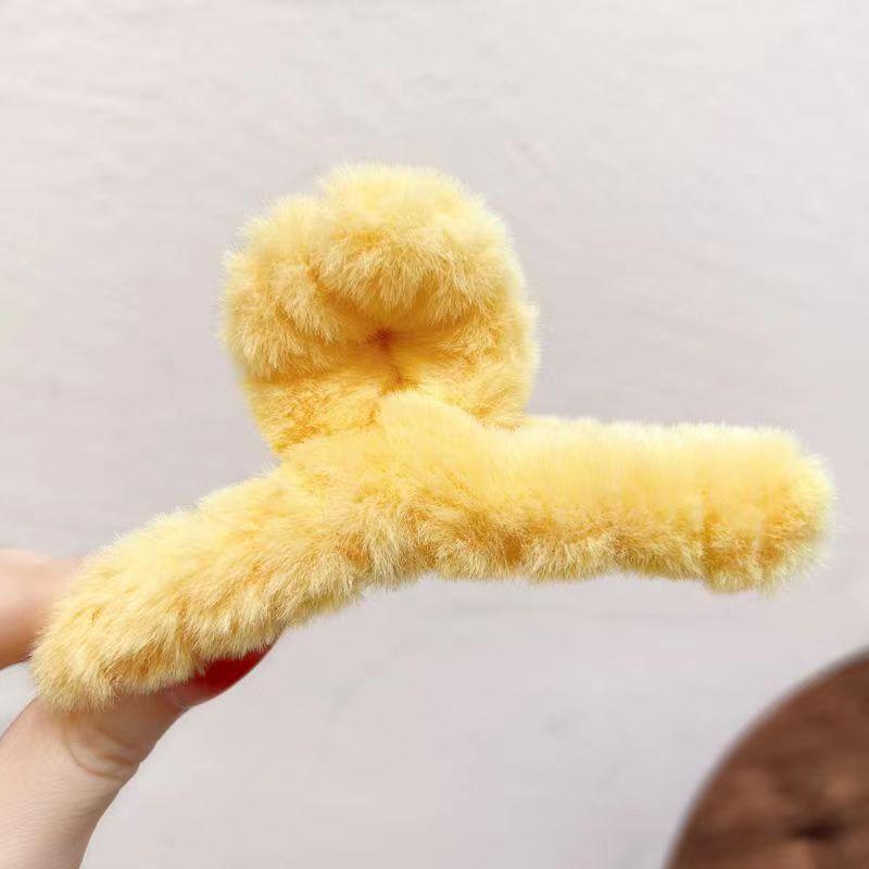 Autumn/Winter Furry Korean Plush Shark Hair Clip - Cute Updo Claw, Cross Clip, One-Word Design