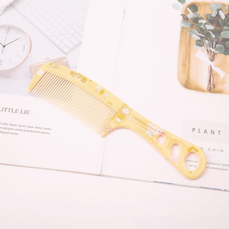 

Durable Cartoon Three-Hole Ponytail Comb for Women - No Tangle Plastic Hair Styling Tool for Long, Straight Hair 21×4.7 cm світло-жовтого кольору