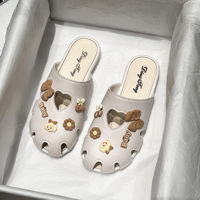 Girls Cute Cartoon Decor Clogs Slippers Hollow Out Closed Toe Non-Slip Slides for Kids Daily Wear