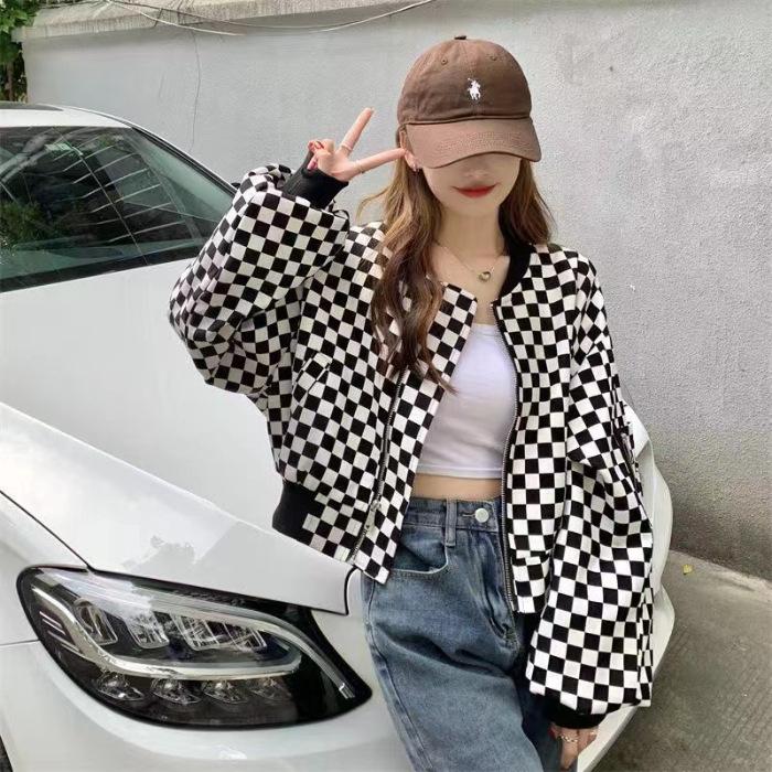 College style short sweater women s autumn thin checkerboard jacket new design niche loose top S 1930₽