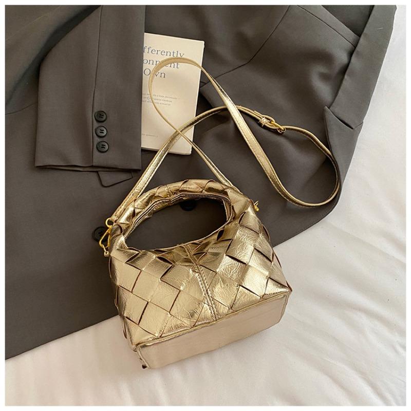 

Оригинальная нишевая дизайнерская плетеная вручную сумка, новая женская сумка из лакированной кожи с глянцевым покрытием шампанского