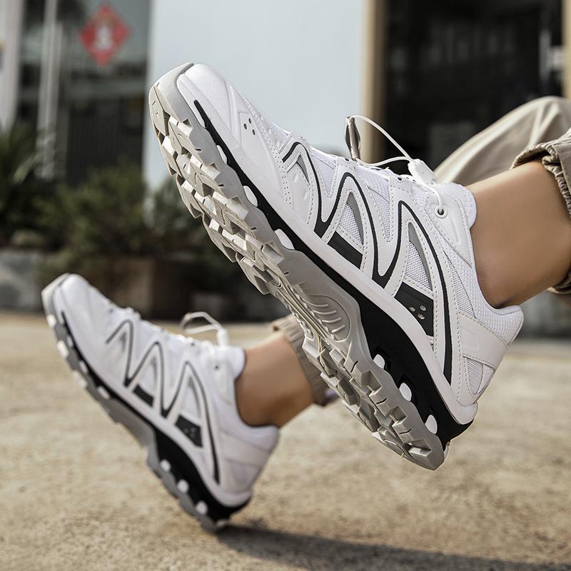 Men's Comfortable Skid Hiking Shoes Outdoor Hiking Shoes Fashion Desert Outdoor Boots