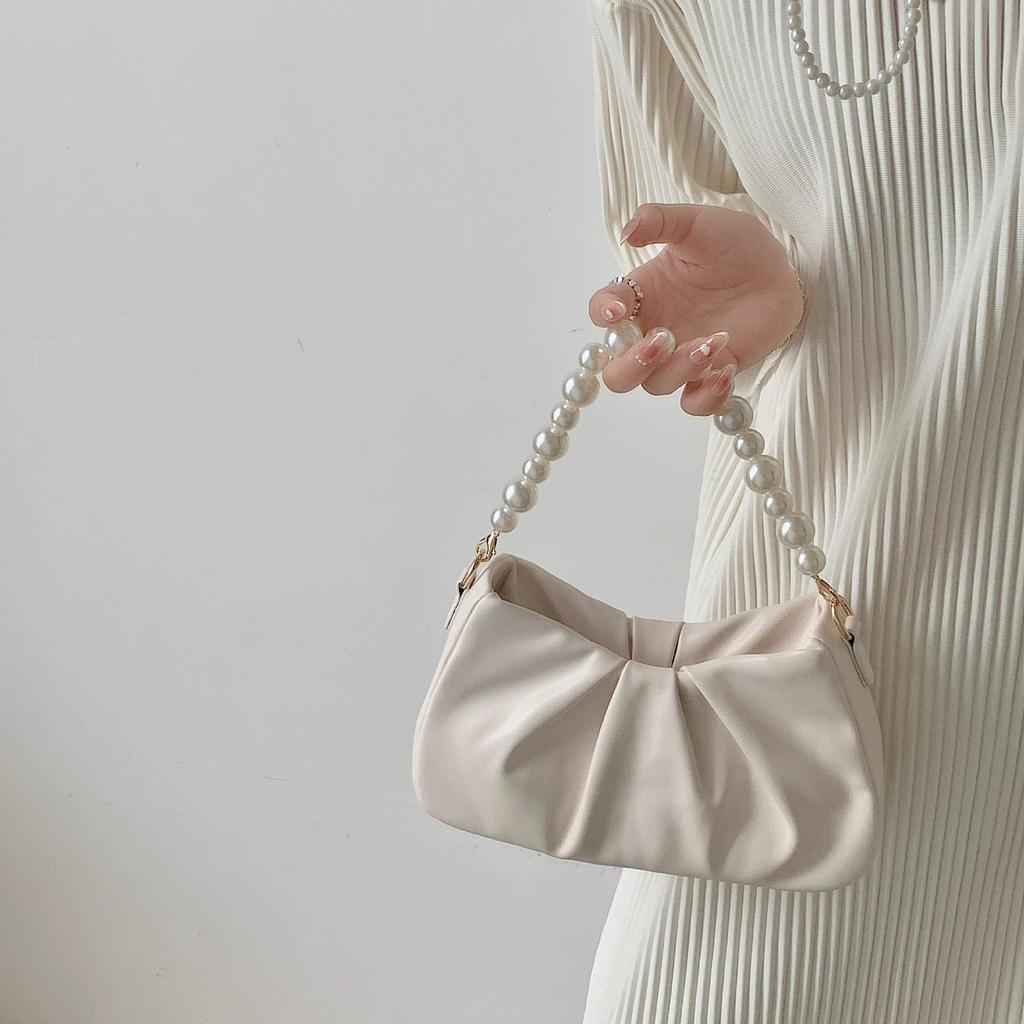 2026 High-End Soft Leather Cloud Bag: Women's Chain Pleated Shoulder & Crossbody Bag