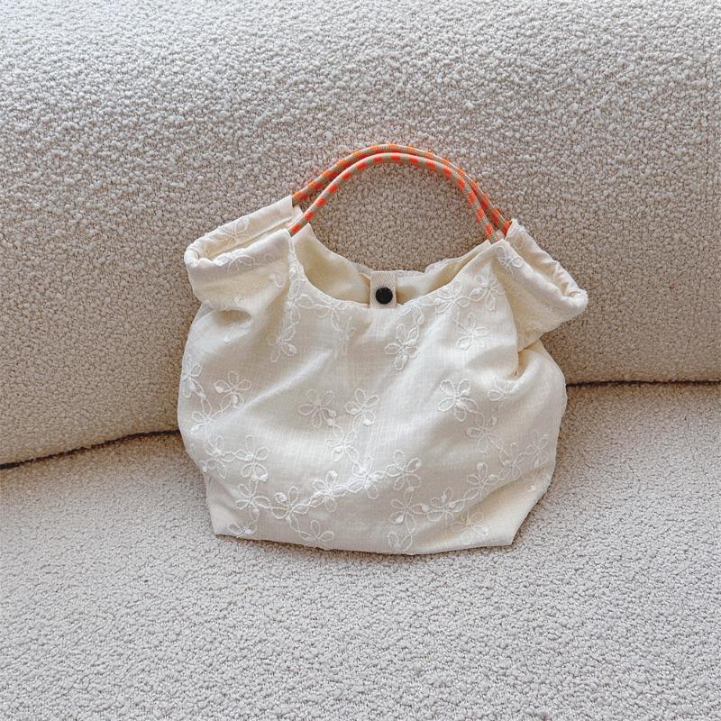 Summer Thin Embroidered Flower Commuter Handbag Literary Canvas Bag Going Out To Play Tote Bag