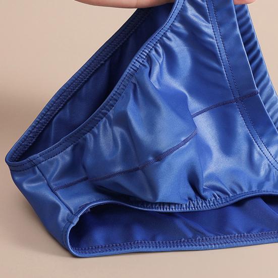 Men Glossy Underpants Silky Smooth Briefs Breathable Soft Sexy Underwear High Elastic Waistband Briefs for Daily Wear Sleep