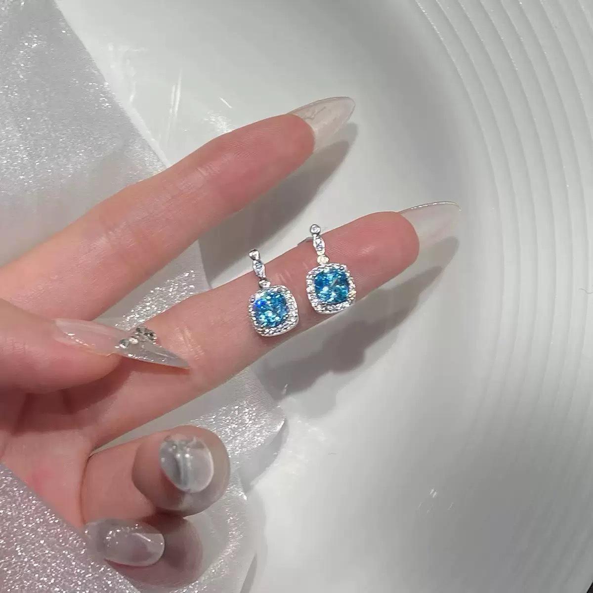 

S925 Sterling Silver 18K Gold Blue Diamond Heart Stud Earrings for Women - Simple Square White Gold Design Cubic Blue Stud - White Gold