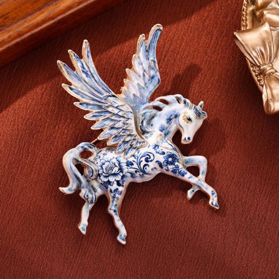 Flying Horse Brooch Zinc Alloy Enamel Horse Lapel Pin Sweater Cardigan Coat