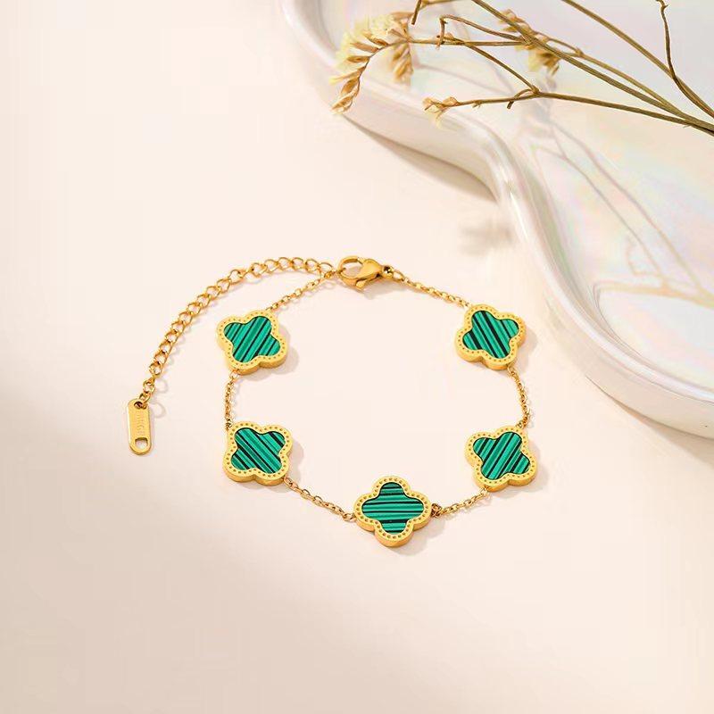 Gorąca Sprzedaż Naszyjnik Bransoletka Kolczyki Kwiat Koniczyny Trzyczęściowy Zestaw dla Kobiet