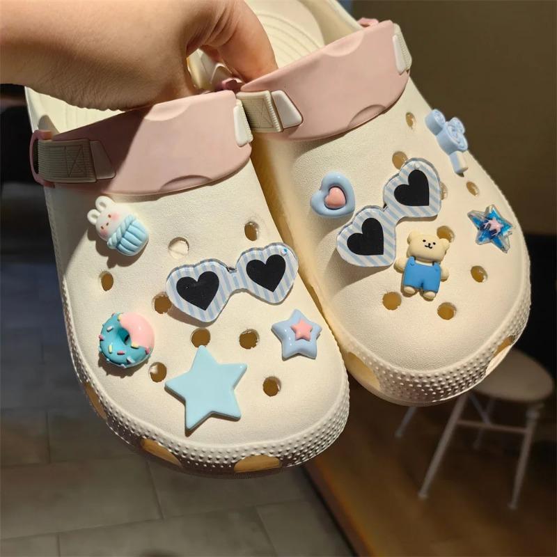 Cute Palette Style Shoe Charms Accessories Perfect for Clogs Slide Sandals Garden Shoe Decoration Buckles Pins Summer Gifts