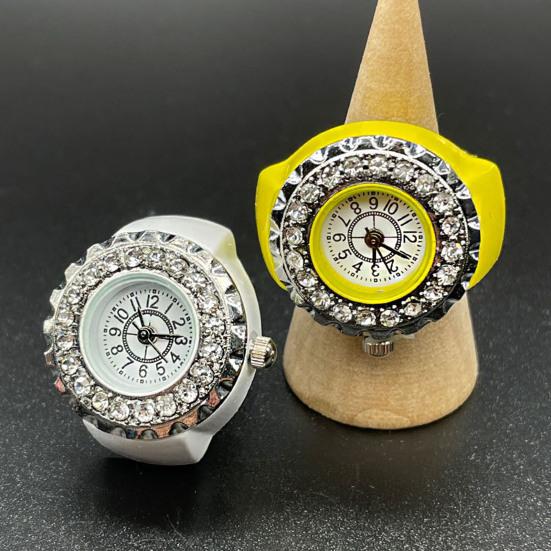 Yousheng Finger Watch Ring Stretchy Hip-hop Casual Round Dial Luxury Men Women Glitter Rhinestone Quartz Watch Ring Party Supplies