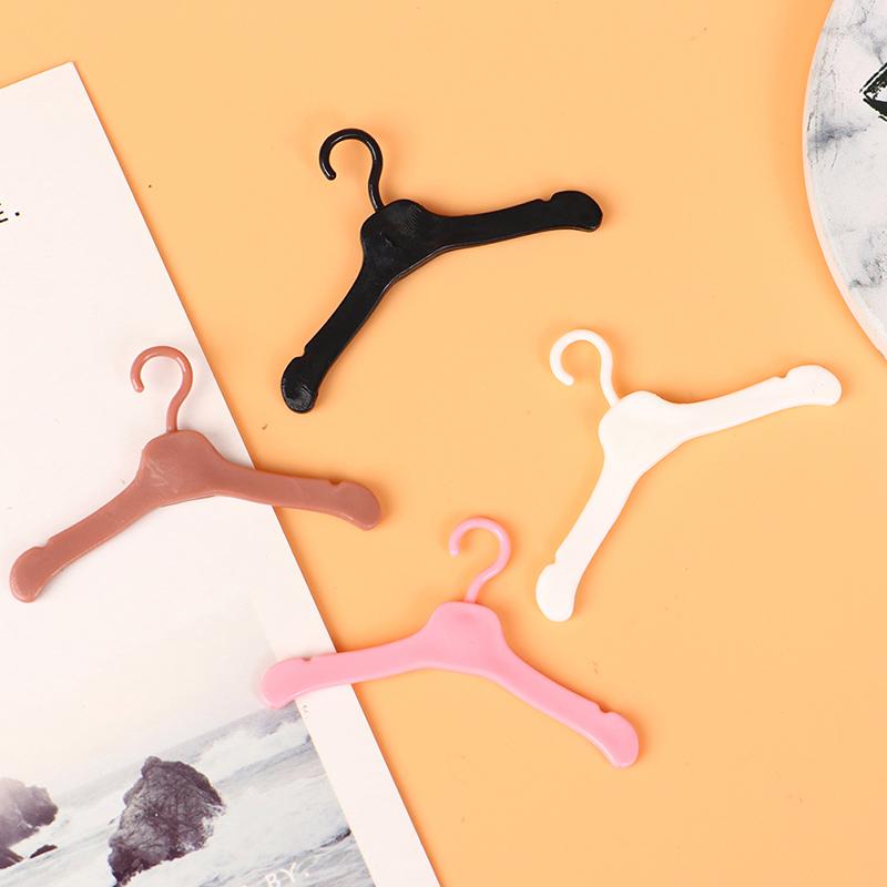 10ks Krásná ramínka Mini Roztomilý šatník Šaty Kabát Oblečení Plastové doplňky
