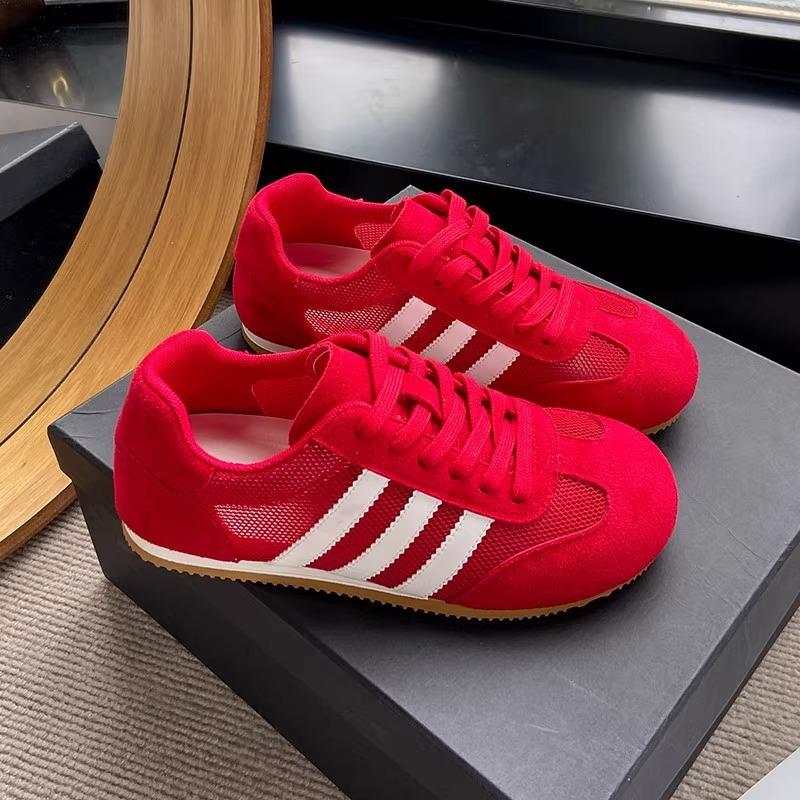 

Retro red German training shoes women s 2025 new summer women s shoes popular versatile flat-bottomed sports and leisure board shoes 40