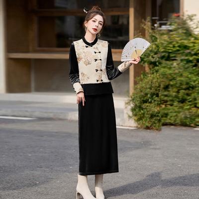 This Year, Retro Embroidery Zen Three-piece Set, a Complete Set of Buckle Gold Velvet Wear Set.