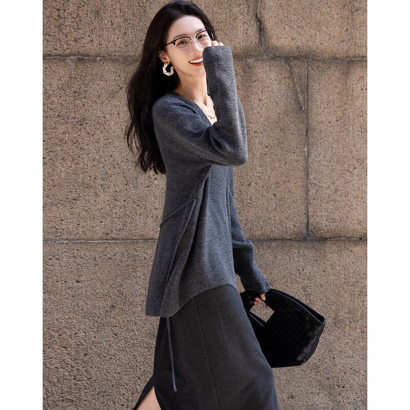 

Demana Sweet & Feminine V-Neck Knit Top with Adjustable Waist S