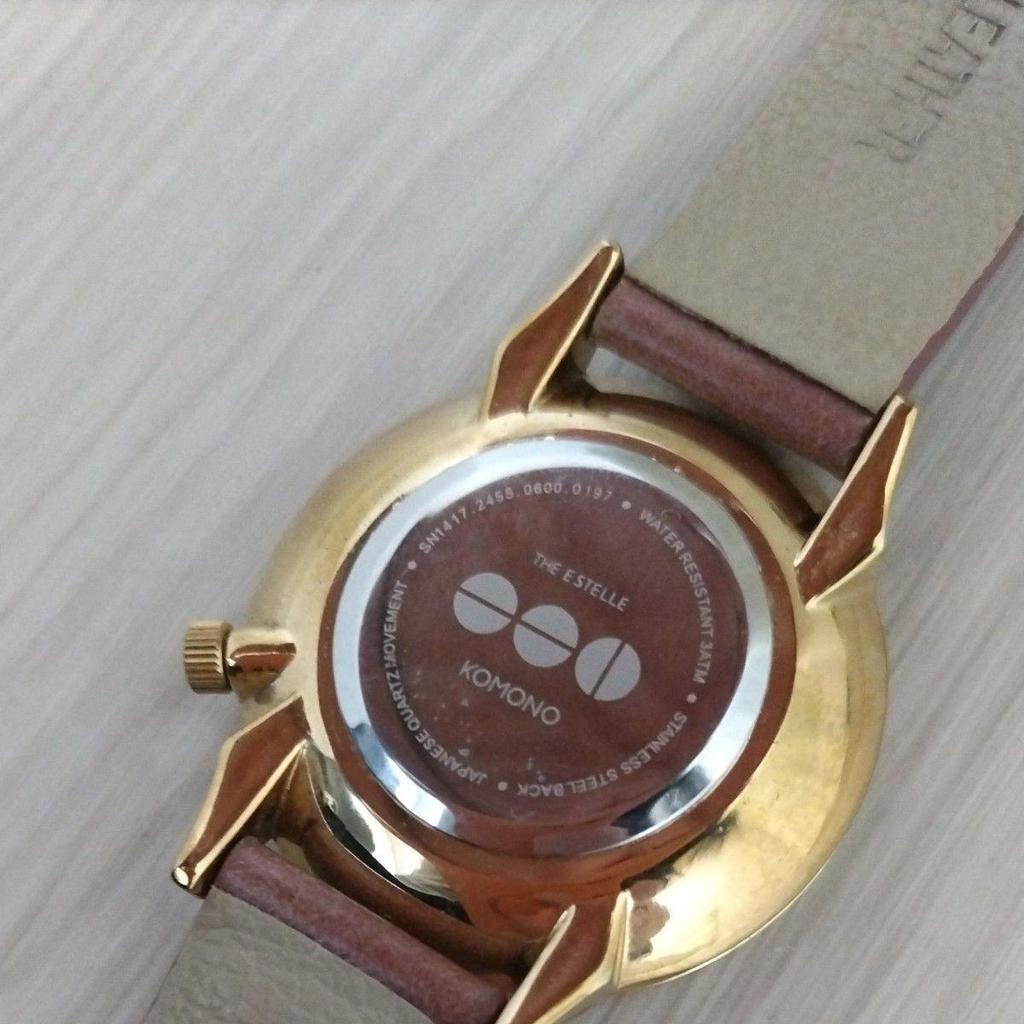 Used KOMONO. ESTELLE watch quartz