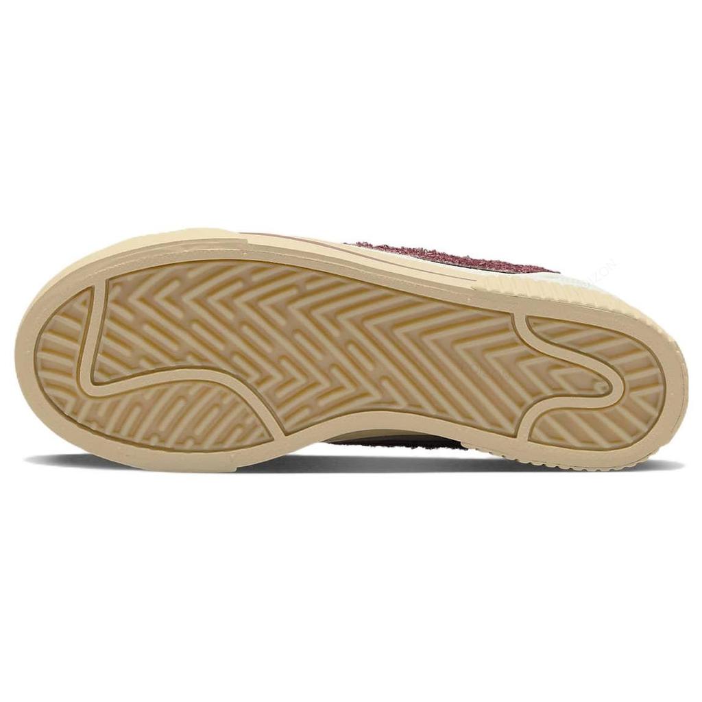 Nike Court Legacy Lift Sail Tmavá červená Dámské tenisky Bílá sezamová Kokosové mléko DZ4766-133