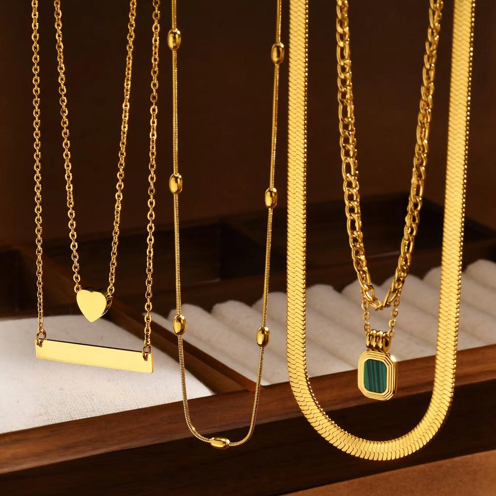 Vnox Classic Gold Plated Various Chain Necklaces,Stainless Steel Square Heart Pendent Necklace For Girl,Clavicle Collar Jewelry