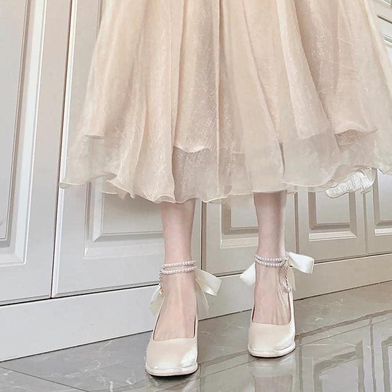 Fairy style white Mary Jane single shoes female 2025 new niche thick heel French girl high heels bridesmaid shoes