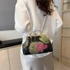 Pearl Flower Messenger Bags for Women Tassel Embroidery Silk Shoulder Bags Chinese Style Clip Shell Evening Designer Luxury Brand