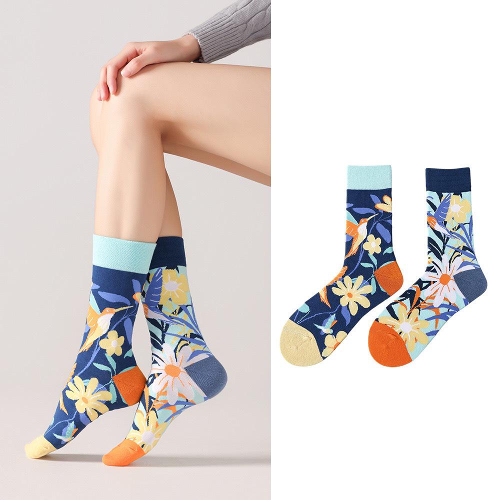 Original Asymmetrische Cartoon Hip Hop Baumwollsocken für Paare - Wadenhoch Mandarinenente Stil für Damen und Herren