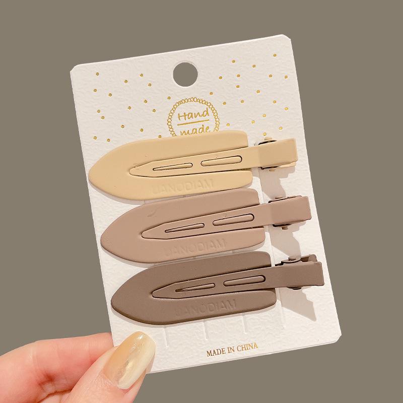 Pink Dopamine Hair Clip: Y2K Seamless Round Hairpin - Cute Small Side Clip for Women’s Bangs