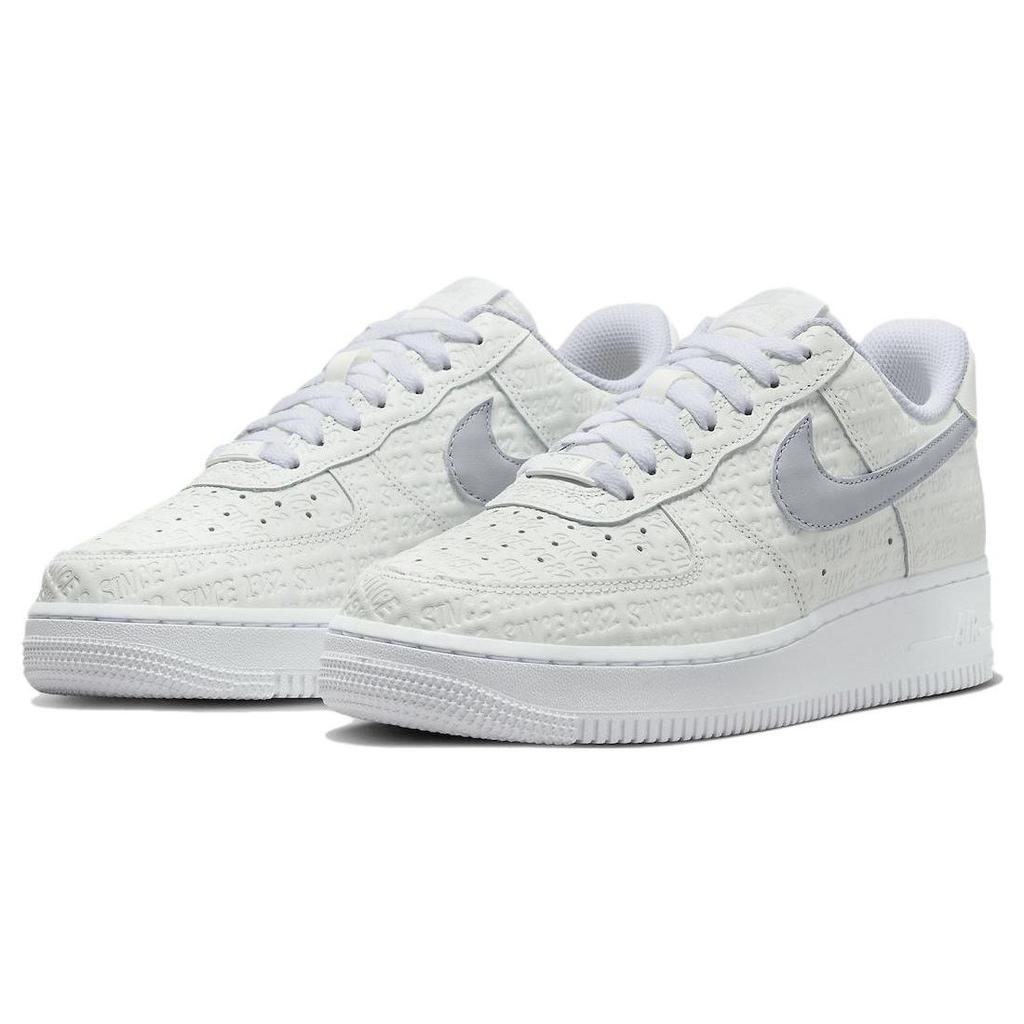 Nike Air Force 1 Low Seit 1982 Damen Sneaker Weiß Summit-White Metallic-Silber FJ4823-100