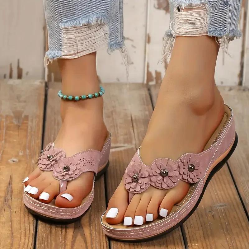 Fashion Summer Women Slippers Lightweight Fashion Shoes Women Anti-slip Outdoor Slippers Outdoor Trendy Comfortable Sandals Slides Women