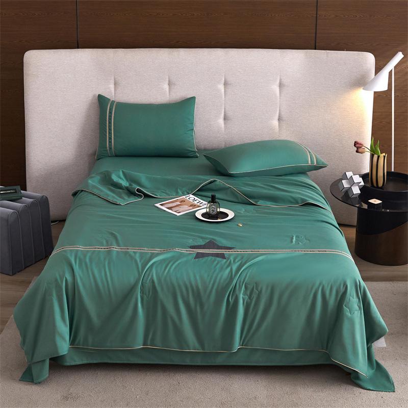 

Четырехсезонное хлопковое соевое антибактериальное летнее одеяло класса А серии Omi 150x200cm1 pieces озеро синий