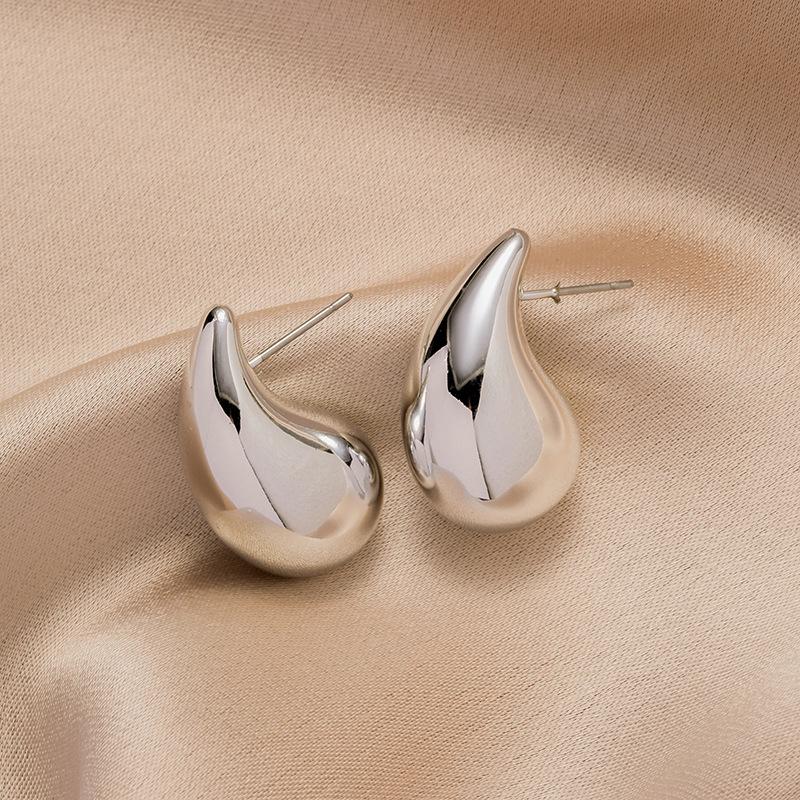 

Jewelry Irregular stud earrings Personality trend Geometric hollow water drop earrings