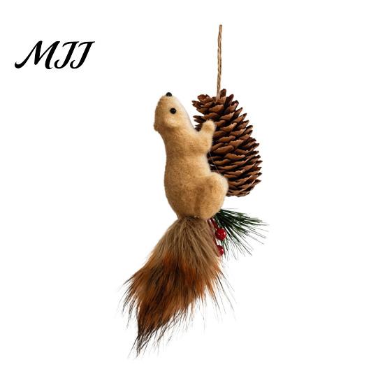 Rustic Woodland Christmas Ornaments Squirrel for Tree, Cute Felt Plush with Pine Creative Holiday Tree Accessories Cone, Hanging Forest Animal
