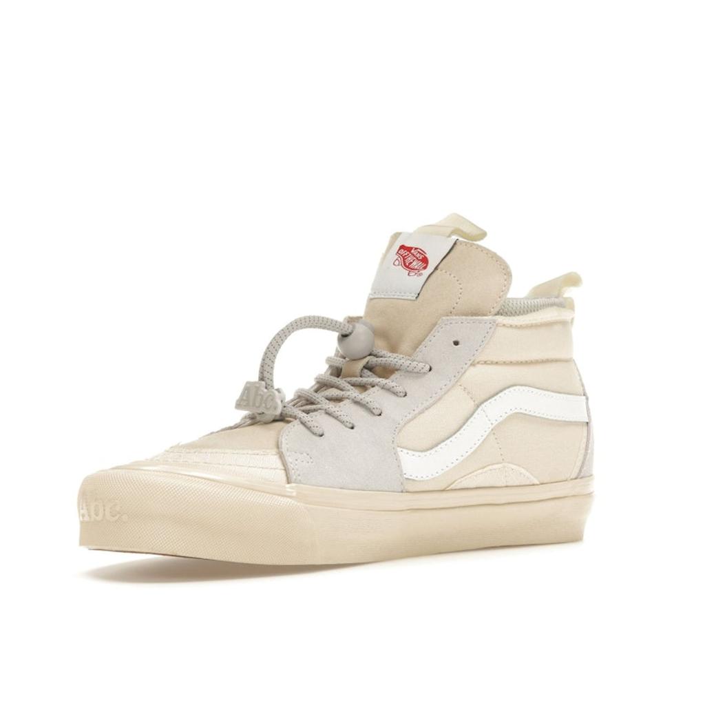Advisory Board Crystals X Vans Sk8-Hi EXT Ecru Unisex Sneakers Cream VN000BW6ECR
