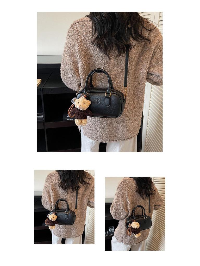 Maillard Retro Women's Bowling Bag: Versatile, Fashionable Autumn/Winter Handbag for Single Shoulder or Crossbody Use.