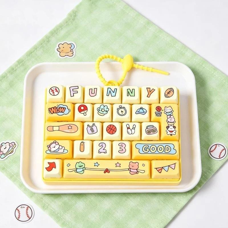 26-Tasten Fidget-Button Schlüsselanhänger BPA-freies sensorisches Dekompressionsspielzeug Wasserdichter Taschenanhänger für Outdoor-Ausflüge