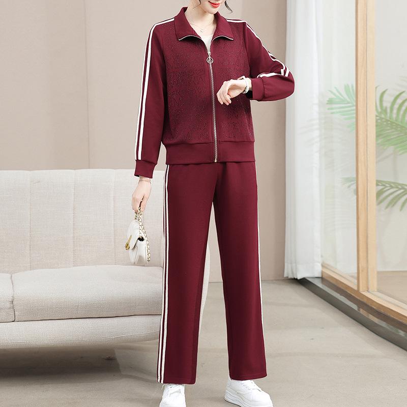 2025 New Style Spring Sportswear Set: Fashionable Two-Piece for Young, Middle-Aged & Elderly Women
