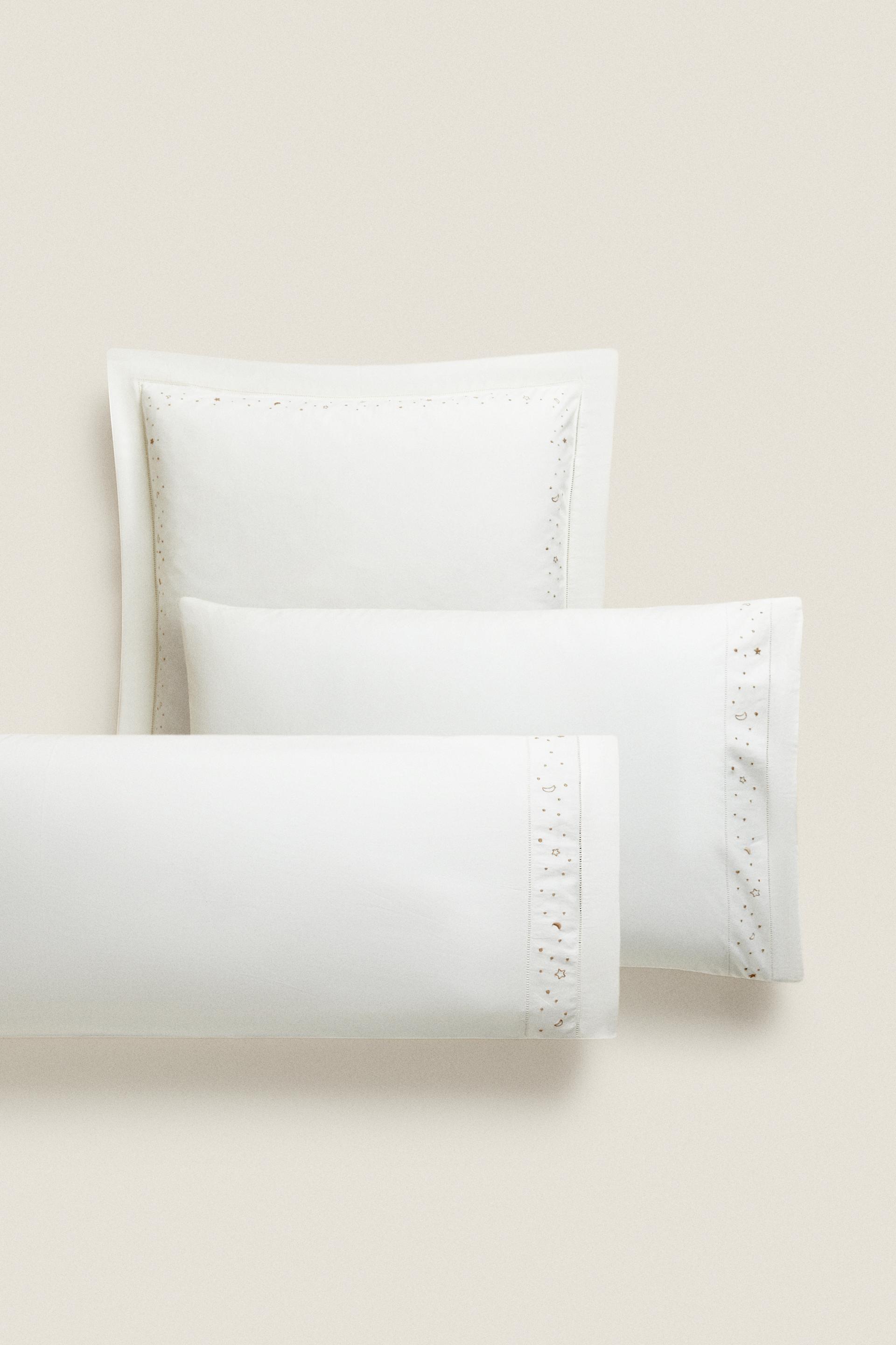 

НАВОЛОЧКА С ВЫШИВКОЙ «ЛУНА И ЗВЕЗДЫ»