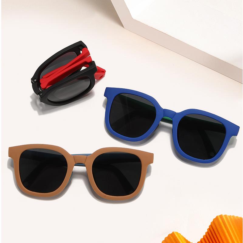 Foldable Kids Sunglasses For Boys Girls UV Protection Soft Silicone Frame Sun Glasses 23077