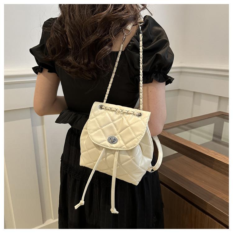 Fashion Rhombus Design Small Women's Backpack High-End Sense Small Design Chain Bag Small Ladies Backpack CLE