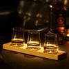 Taza de Cata de Whisky Clásica con Bandeja de Madera Set Vasos Pequeños de Tulipa para Licores Vaso de Whisky de Cristal Copa para Coñac Brandy