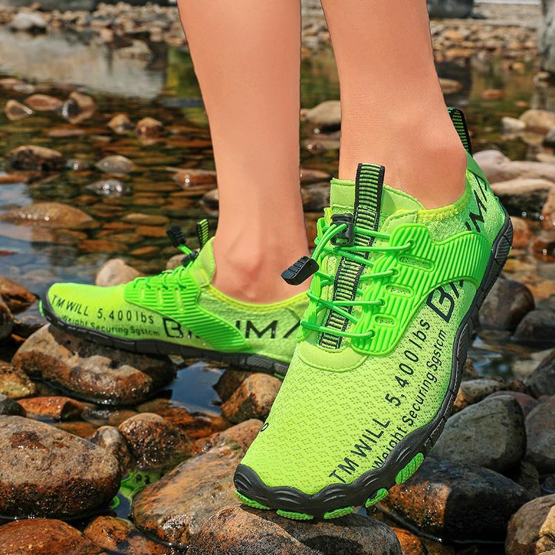 Fashion Swimming Shoes Men Beach Aqua Shoes Women Quick Dry Barefoot Upstream Surfing Slippers Hiking Water Shoes Wading Unisex Sneakers