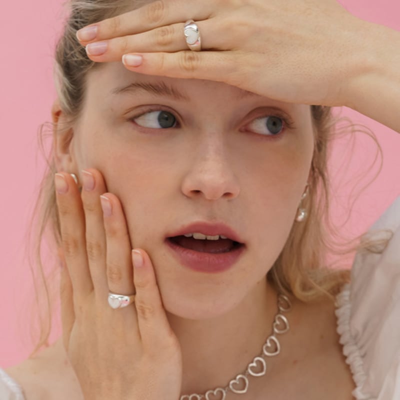 OOV LOVE HEART RING (SILVER)