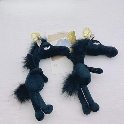 Ausgewählter schwarzer Pferd-Jahr des Pferdes Anhänger, Plüschmaskottchen Anhänger, Kleine Pferdepuppe, Schlüsselanhänger