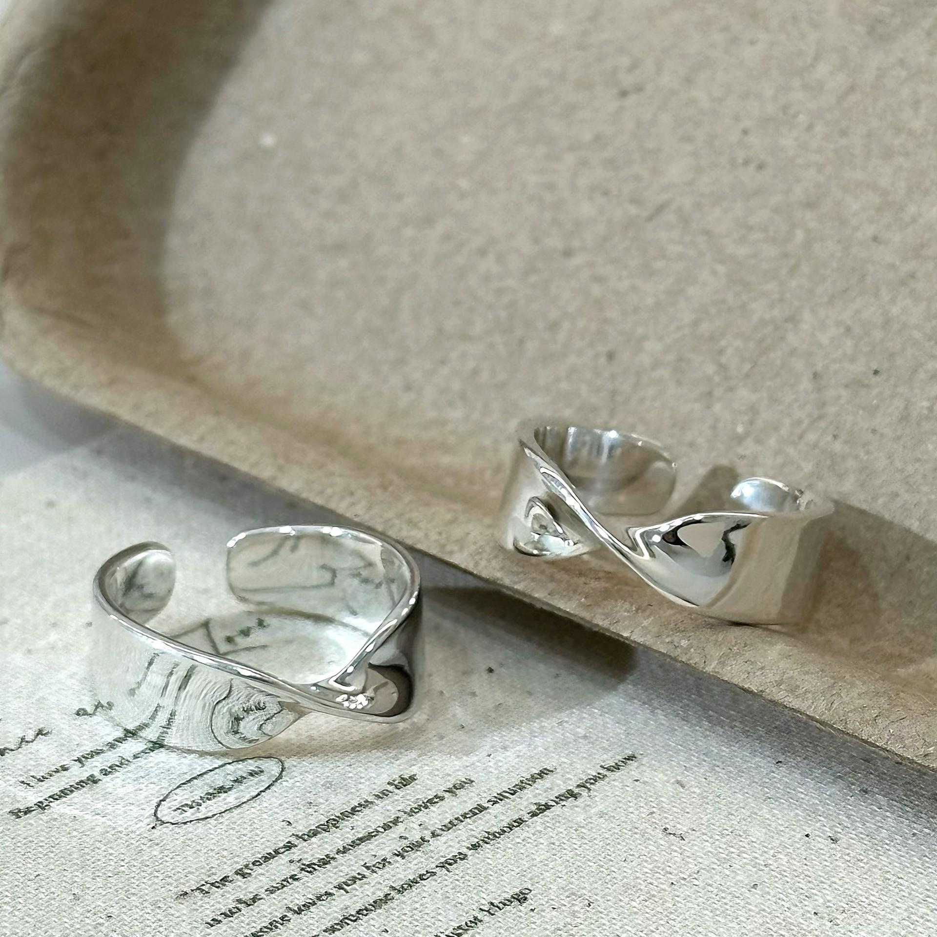 Серебряное кольцо 925 пробы, минималистичное, с твистом Мёбиуса, для женщин