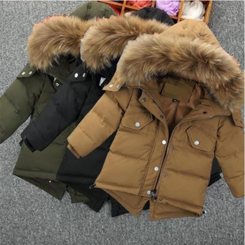 

Детские Детские зимние пальто большой меховым воротником с капюшоном куртки пиджаки захолустный теплым цветом вниз куртка детей