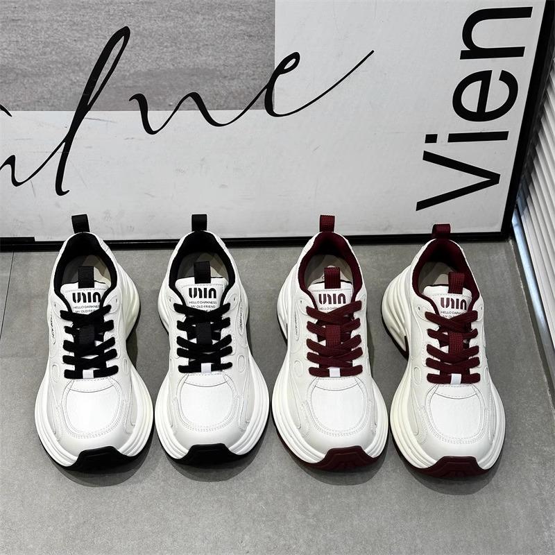 Muffin thick-soled small man increases height versatile dad shoes women's 2025 autumn and winter new round head leather sneakers