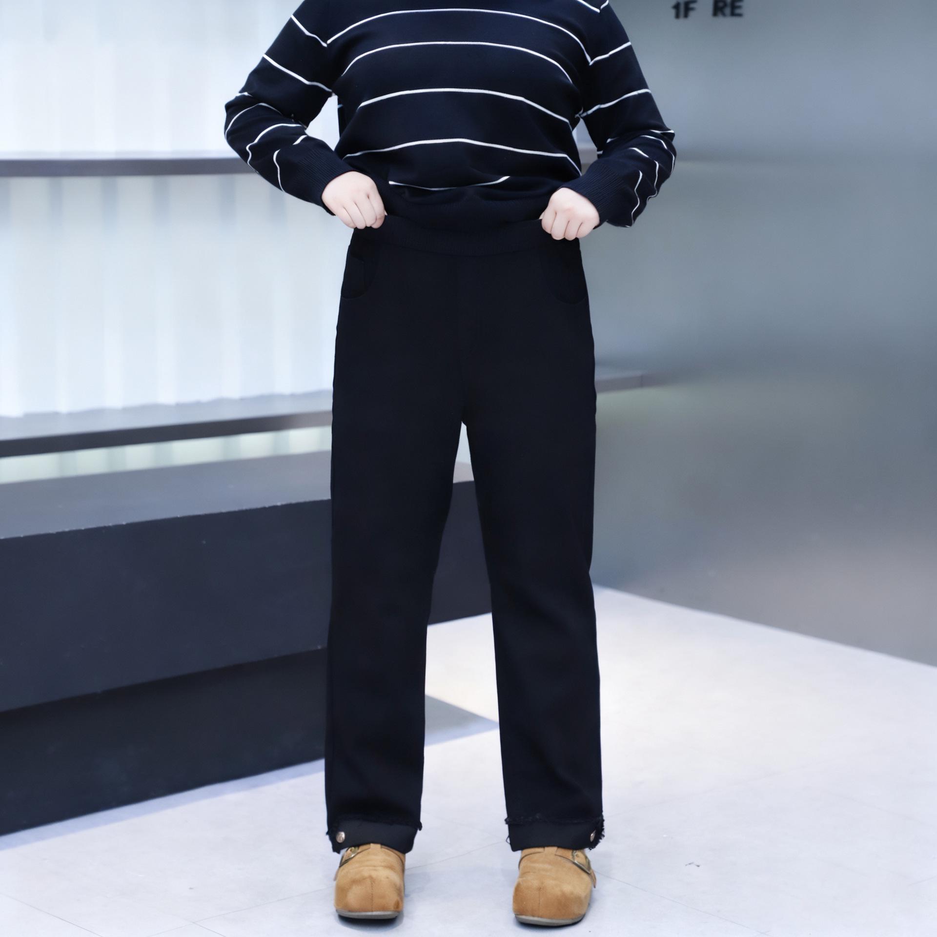 

Plus-Size Women s Frayed Hem Velvet-Lined Straight Leg Jeans - Autumn/Winter Collection 3XL (For 120-140 Jin) чёрный