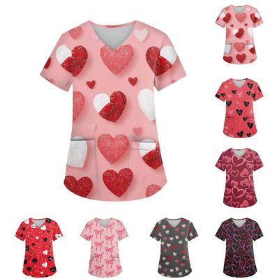Damen V-Ausschnitt Valentinstag Bedrucktes Kurzarm-Top mit Taschen und Seitenschlitzen, geeignet für Pflegekräfte.