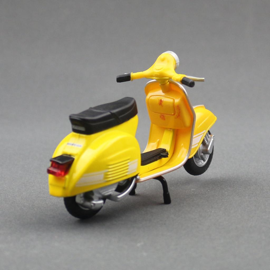 Alloy Vespa Motorbike Model For Kids With Realistic Movement