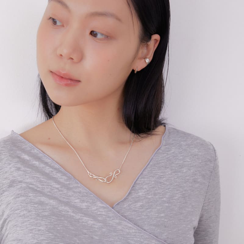 

fillow sparkle tie necklace silver