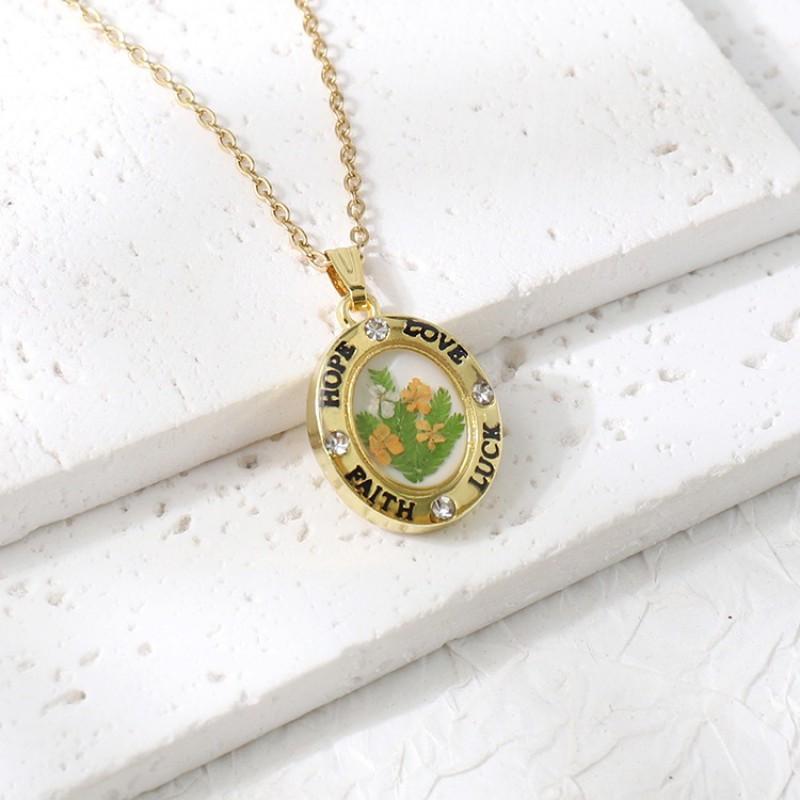 Elegant Oval Pendant Necklace With Real Preserved Rose Flower Women Sweet Romantic Jewelry Valentines Day Gift