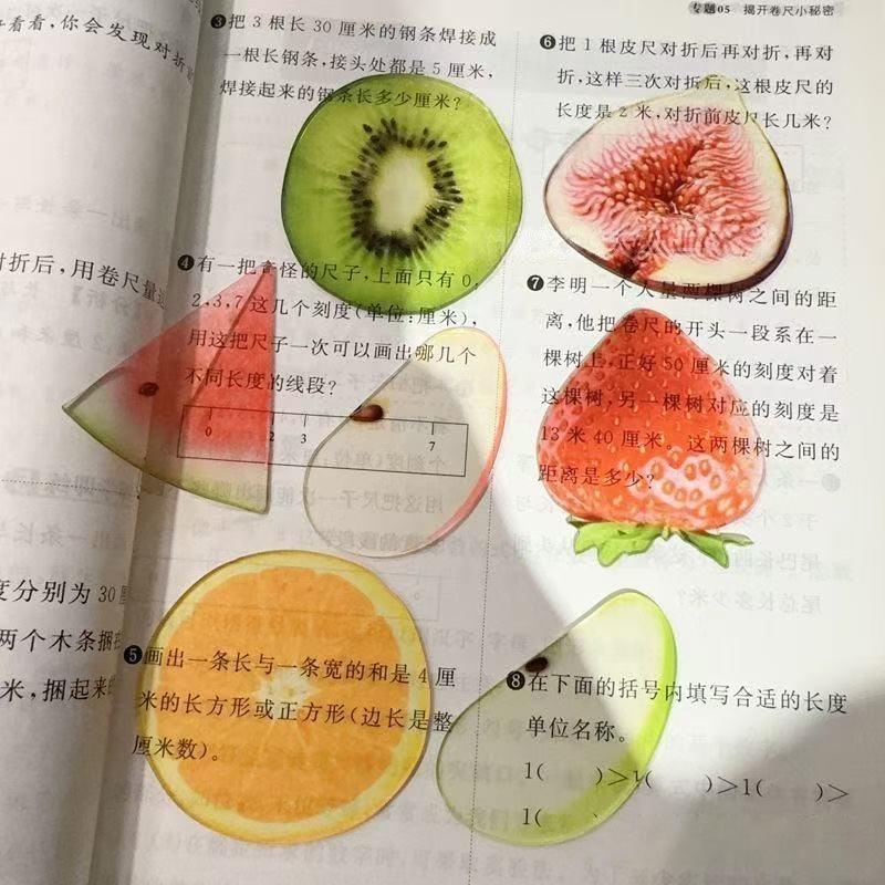 Marque-page en acrylique en forme de fruit Pomme Raisin Simulation Marque-page de lecture transparent Papeterie d'apprentissage Jouet pour enfants Cadeau